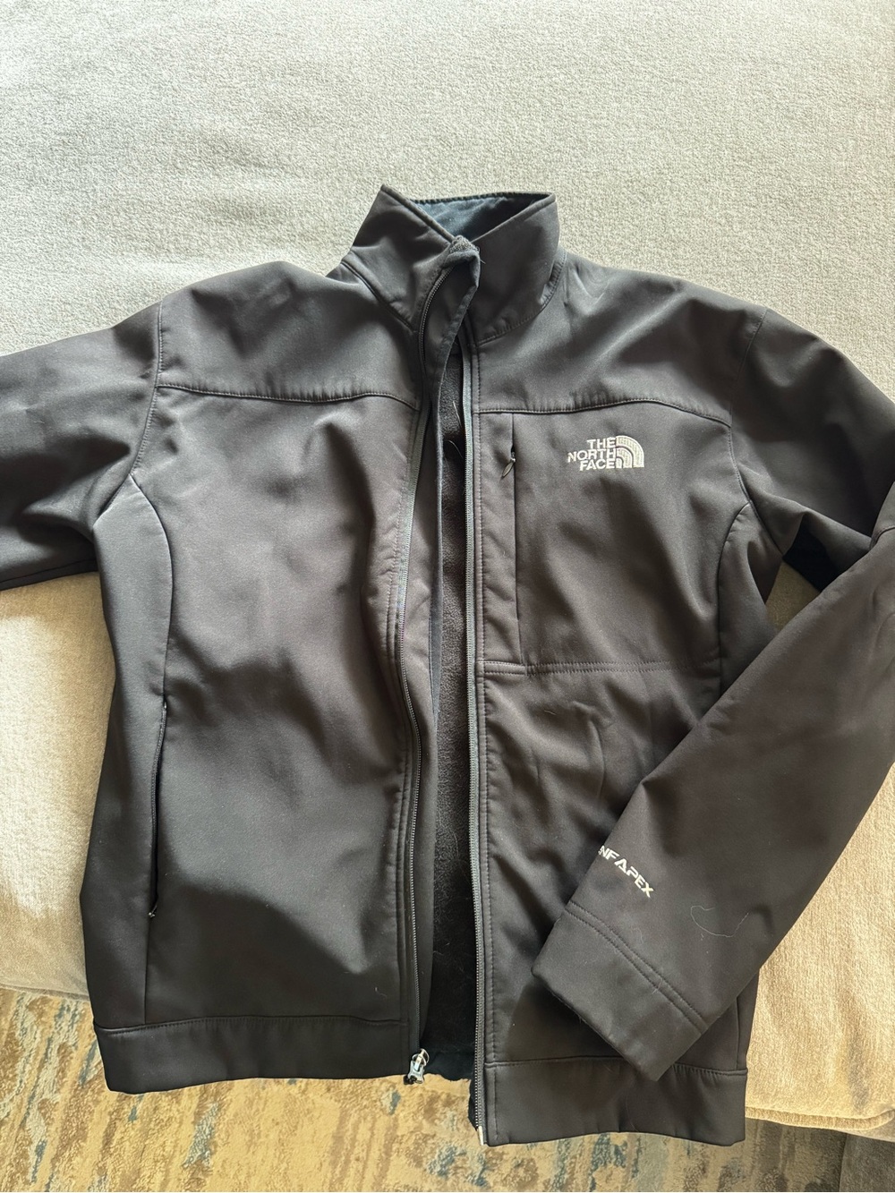 The North Face Women’s Black Lightweight Softshell Jacket